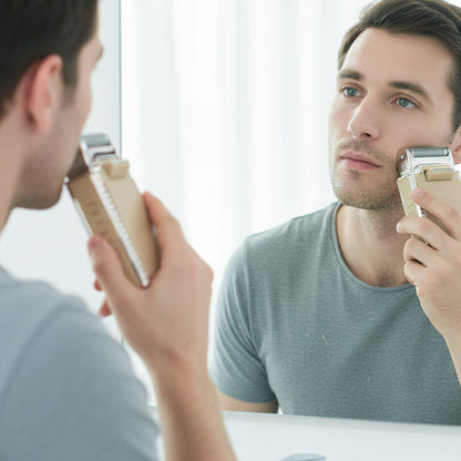 Draagbaar elektrisch scheerapparaat voor mannen